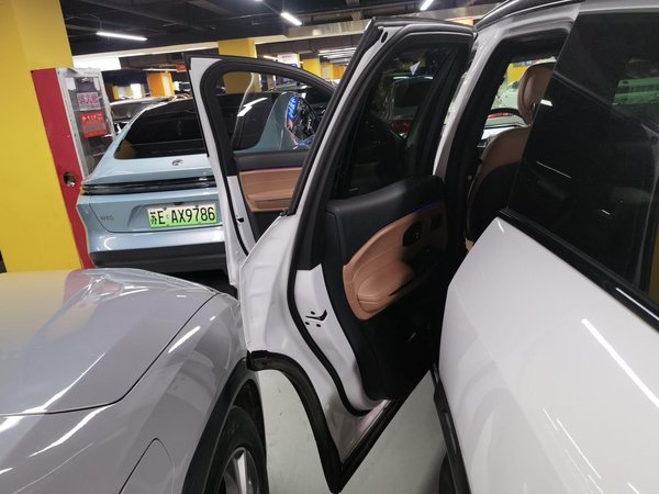 Nio ES8 2021, 76000 км, за 168800 CNY - фото 28