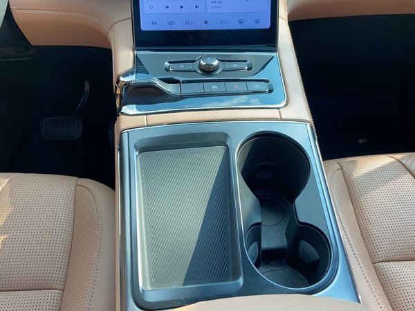 Nio ES8 2021, 76000 км, за 168800 CNY - фото 18