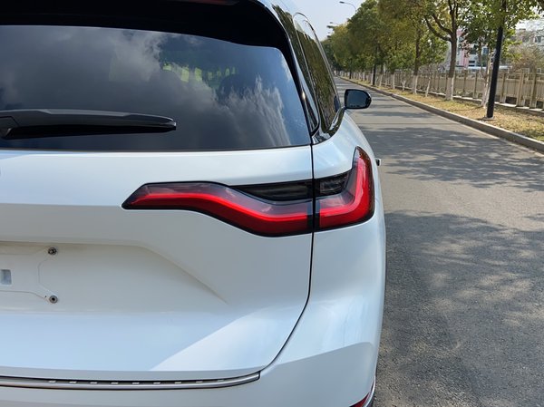 Nio ES8 2021, 76000 км, за 168800 CNY - фото 8