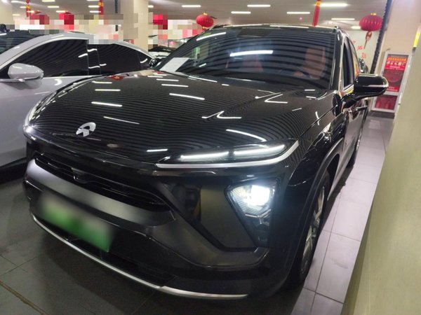 Спортивная версия Nio ES6 2020 протяженностью 420 км