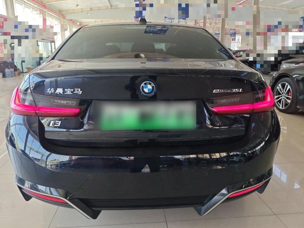 BMW i3 2023, 10400 км, за 156800 CNY