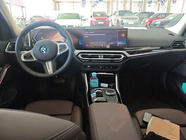 BMW i3 2023, 10400 км, за 156800 CNY - фото 7