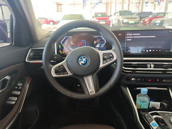 BMW i3 2023, 10400 км, за 156800 CNY - фото 10