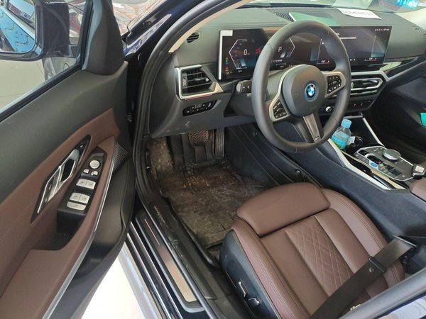 BMW i3 2023, 10400 км, за 156800 CNY - фото 8