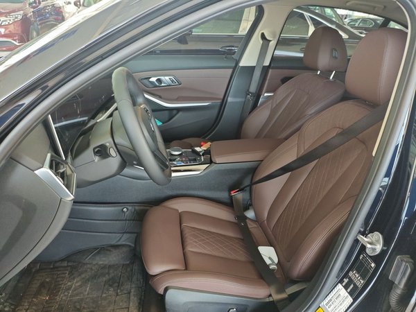 BMW i3 2023, 10400 км, за 156800 CNY - фото 14