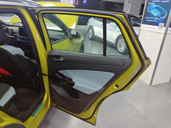 Volkswagen ID.4 X 2021, 54600 км, за 95300 CNY - фото 26