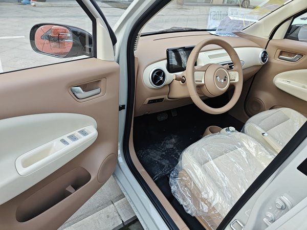 Wuling Hongguang MINIEV, 100 км, за 34600 CNY - фото 10