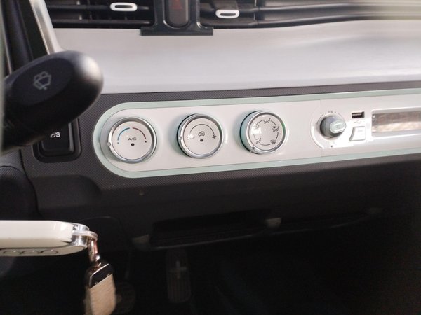 Wuling Hongguang MINIEV 2022, 36300 км, за 16300 CNY - фото 17