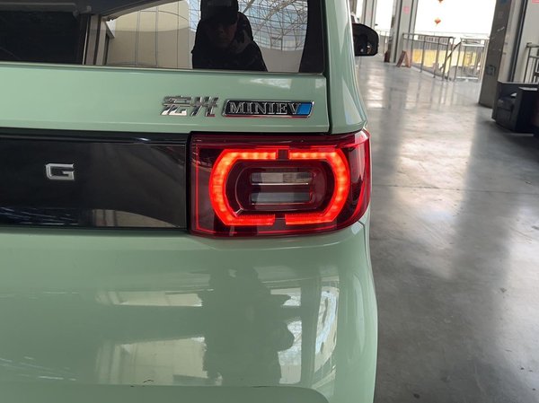 Wuling Hongguang MINIEV 2022, 36300 км, за 16300 CNY - фото 8