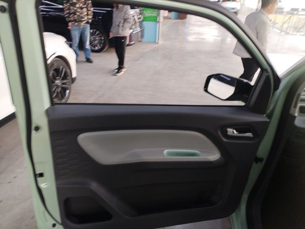 Wuling Hongguang MINIEV 2022, 36300 км, за 16300 CNY - фото 27