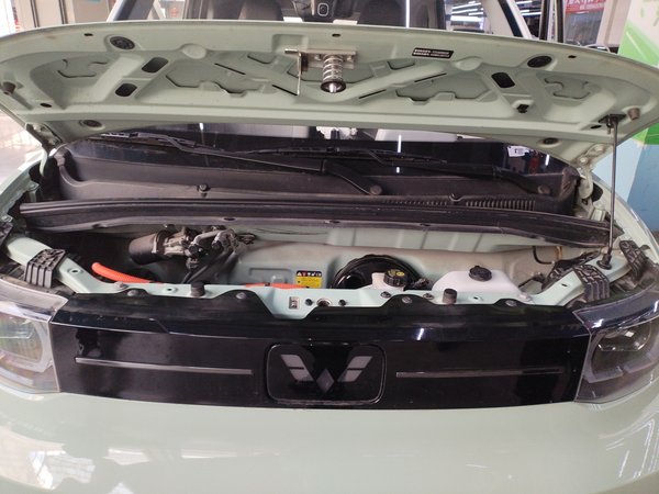 Wuling Hongguang MINIEV 2022, 36300 км, за 16300 CNY - фото 29