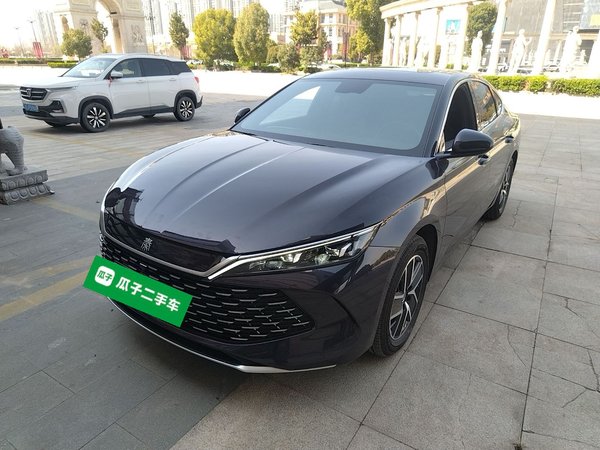 BYD Qin L 2024 DM-i ведущий тип на 120 км
