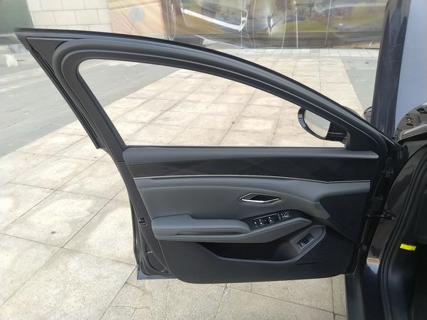 BYD Qin 2024, 10700 км, за 77700 CNY - фото 27