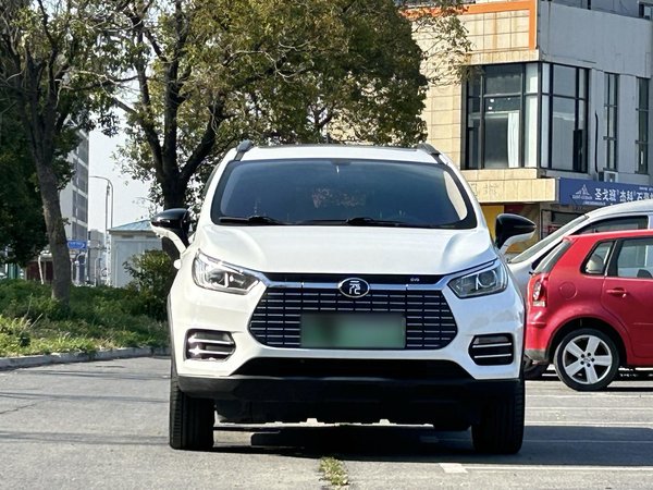 BYD Yuanxin Energy 2018 EV360 Smart Lianchuang холодного типа, 2018 года