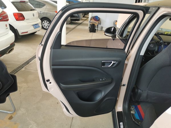 Leapmotor T03 2022, 49700 км, за 35300 CNY - фото 28