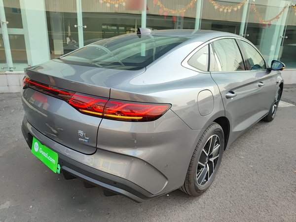 BYD Qin 2025, 300 км, за 94400 CNY - фото 7