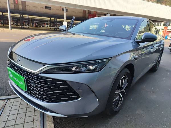 BYD Qin L 2025 DM-i Версия для интеллектуального вождения, ведущий тип на 120 км