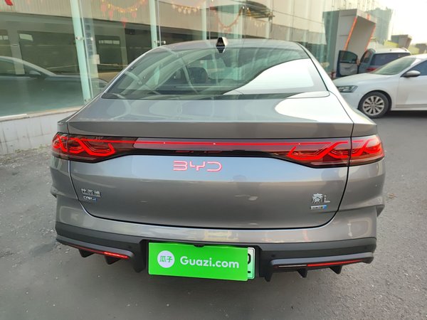 BYD Qin 2025, 300 км, за 94400 CNY - фото 6