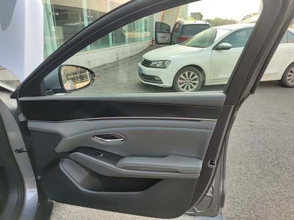 BYD Qin 2025, 300 км, за 94400 CNY - фото 25