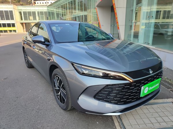 BYD Qin 2025, 300 км, за 94400 CNY