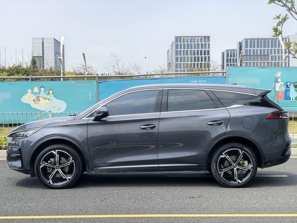 BYD Tang 2021, 117400 км, за 86700 CNY