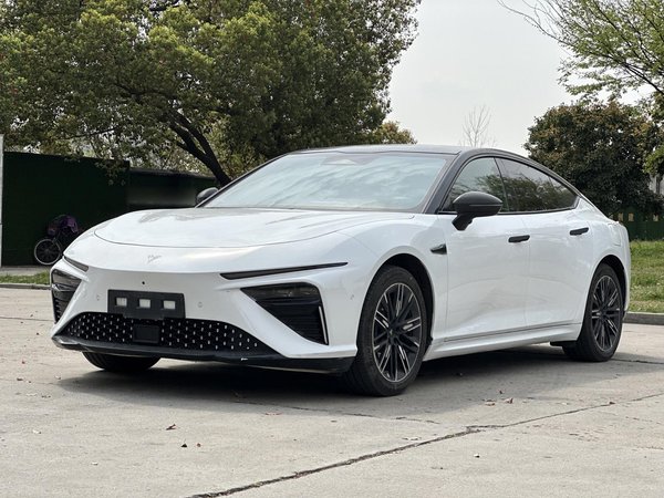 Nezha Automobile Обновленная версия Nezha S 2024 и расширенный модельный ряд 1160 AR-HUD