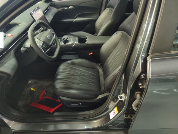 Changan Qiyuan 2023, 300 км, за 71800 CNY - фото 14