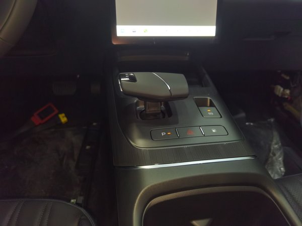 Changan Qiyuan 2023, 300 км, за 71800 CNY - фото 13