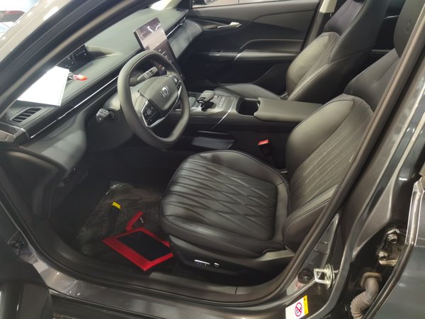 Changan Qiyuan 2023, 300 км, за 71800 CNY - фото 8