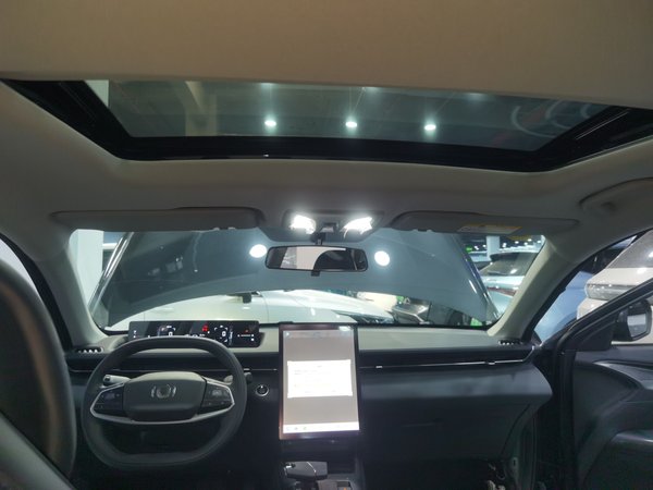 Changan Qiyuan 2023, 300 км, за 71800 CNY - фото 15