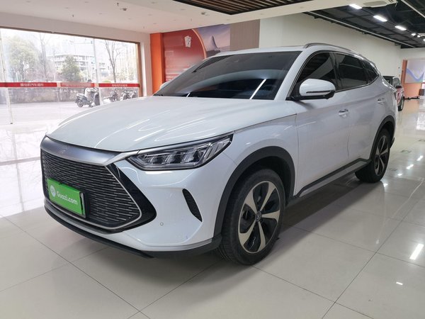 Флагманская модель BYD Song Plus New Energy 2021 DM-i длиной 110 км