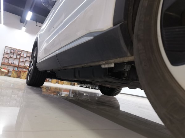 Флагманская модель BYD Song Plus New Energy 2021 DM-i длиной 110 км, 2021 года