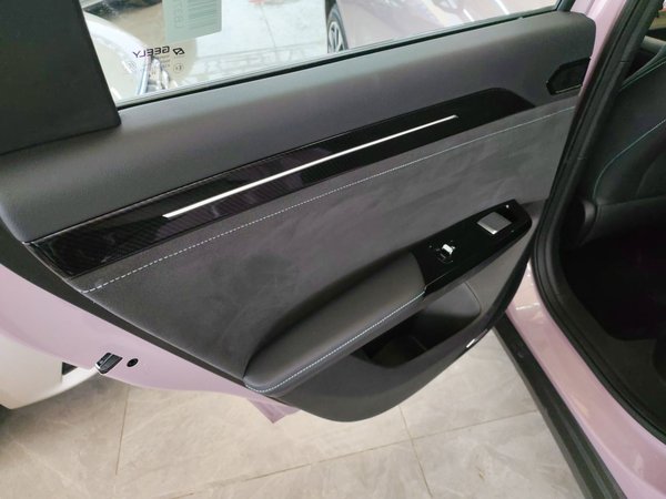 Geely Galaxy L6 2024, 610000 км, за 85000 CNY - фото 28