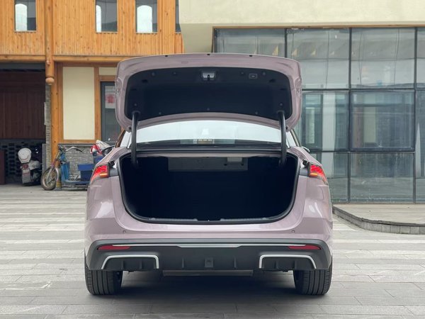 Geely Galaxy L6 2024, 610000 км, за 85000 CNY - фото 23