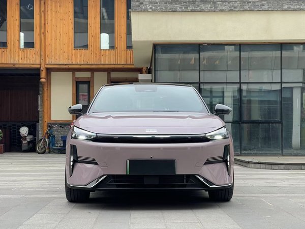 Geely Galaxy Galaxy L6 2024 125 км Creative Edition, 2024 года