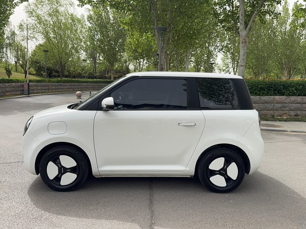 Changan Lumin 2022, 22600 км, за 29200 CNY