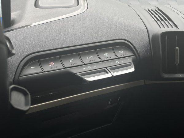 Baojun Kiwi EV 2022, 23100 км, за 33900 CNY - фото 10