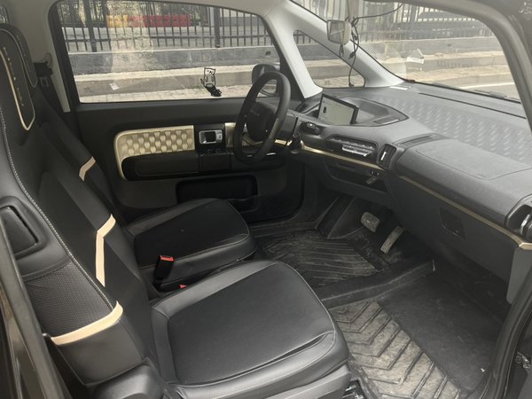 Baojun Kiwi EV 2022, 23100 км, за 33900 CNY - фото 14