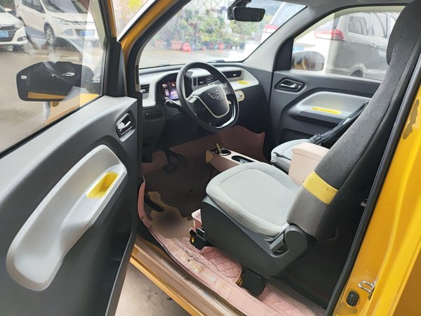 Wuling Hongguang MINIEV 2022, 17600 км, за 17600 CNY - фото 20