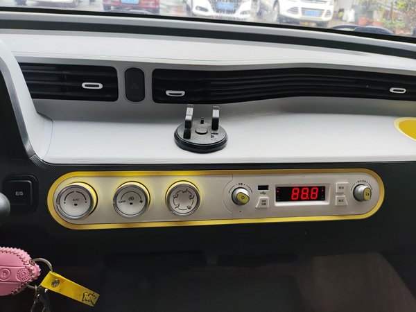 Wuling Hongguang MINIEV 2022, 17600 км, за 17600 CNY - фото 17