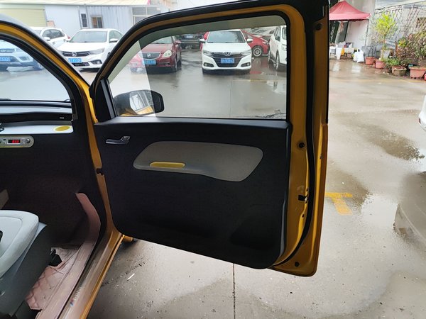 Wuling Hongguang MINIEV 2022, 17600 км, за 17600 CNY - фото 25