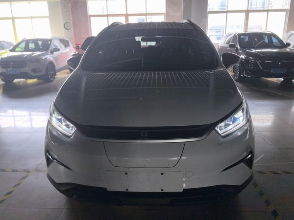 Роскошная модель BYD Yuan Pro 2023 длиной 401 км, 2023 года