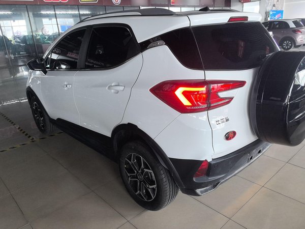 BYD Yuan 2023, 880000 км, за 59800 CNY