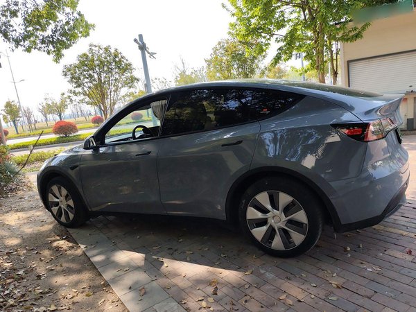Tesla Model Y 2022, 135000 км, за 166400 CNY