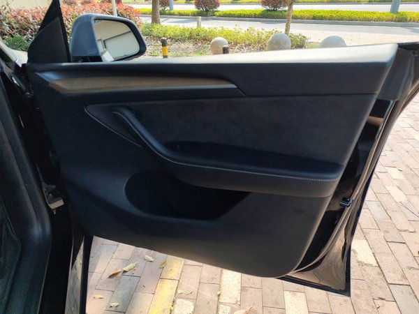 Tesla Model Y 2022, 135000 км, за 166400 CNY - фото 25