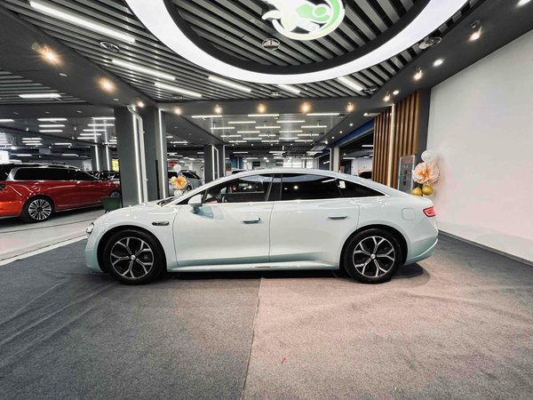 Hongmeng Zhixing Zhijie S7 2024, 360000 км, за 178800 CNY