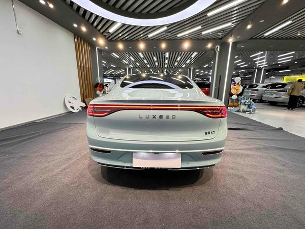 Hongmeng Zhixing Zhijie S7 2024, 360000 км, за 178800 CNY - фото 6