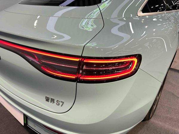 Hongmeng Zhixing Zhijie S7 2024, 360000 км, за 178800 CNY - фото 8