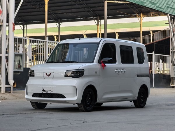 Автомобиль Wuling Wuling Zhiguang New Energy 2025 201 км стандартного типа