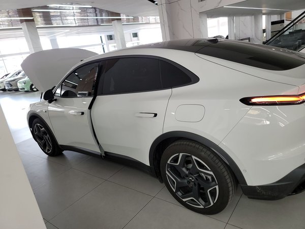 Onvo L60 2024, 920000 км, за 130400 CNY